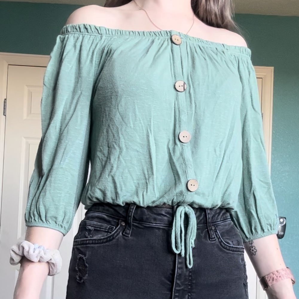 Off the Shoulder Crop Top